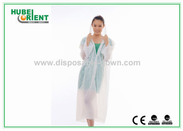 White Disposable Use Waterproof PE Visitor Coat 125x150cm for factoy/workshop/garden